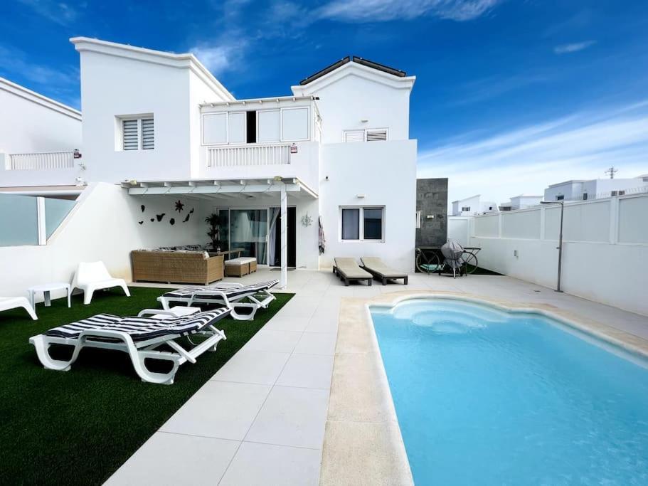 Lovely Villa Sanmar, Heated Pool Playa Blanca  Luaran gambar
