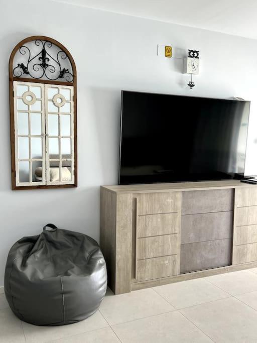 Lovely Villa Sanmar, Heated Pool Playa Blanca  Luaran gambar
